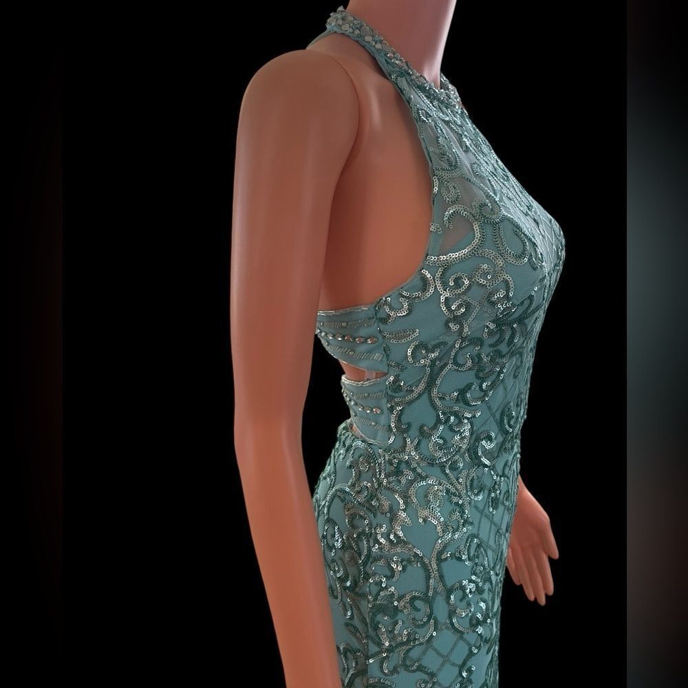 Formal Sea Mist Sz. 0 Embellished‎ Formal Gown - Picture 5 of 7